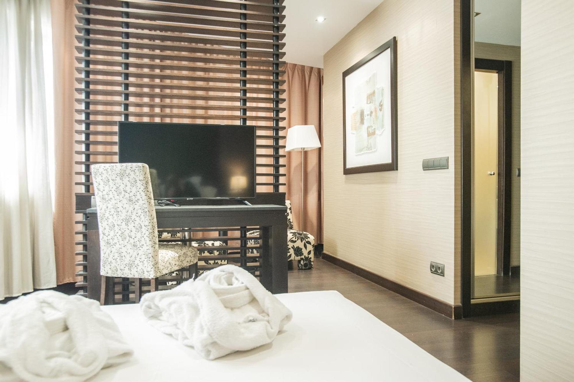 Azz Asturias Langrehotel & Spa Langreo Exterior photo